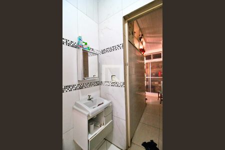 Casa à venda com 340m², 4 quartos e 1 vagaBanheiro 2