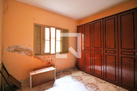 Quarto 2 de casa à venda com 4 quartos, 340m² em Vila Camilópolis, Santo André