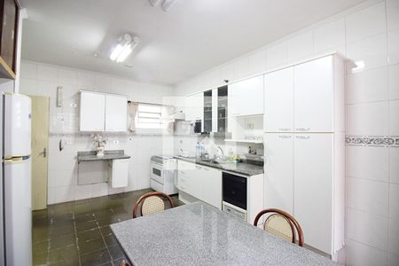 Casa para alugar com 171m², 2 quartos e 3 vagasCozinha