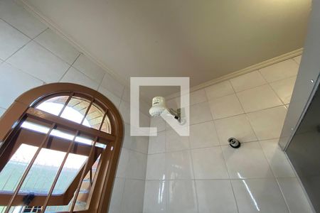 Casa à venda com 263m², 4 quartos e sem vagaChuveiro do Banheiro 2