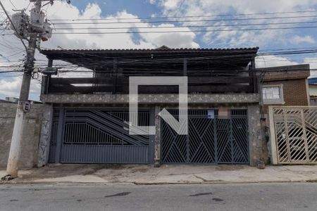 Casa à venda com 350m², 2 quartos e 3 vagasFachada+Placa 