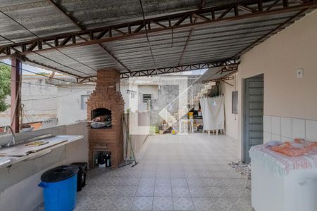 Casa à venda com 350m², 2 quartos e 3 vagasÁrea de Serviço