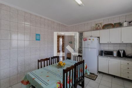 Casa à venda com 350m², 2 quartos e 3 vagasCozinha 