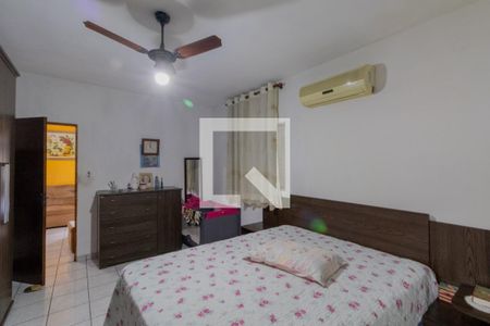 Suíte  de casa à venda com 2 quartos, 350m² em Parada Xv de Novembro, São Paulo