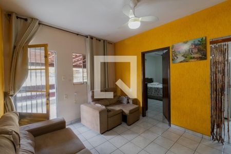 Sala  de casa à venda com 2 quartos, 350m² em Parada Xv de Novembro, São Paulo