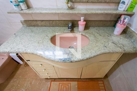 Casa à venda com 150m², 3 quartos e 3 vagasBanheiro social