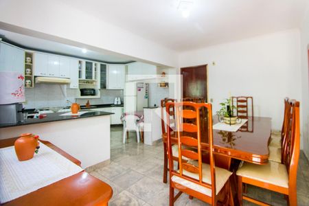 Casa à venda com 150m², 3 quartos e 3 vagasCopa