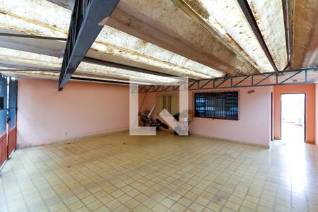 Casa à venda com 131m², 3 quartos e 4 vagasGaragem