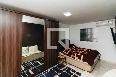 Casa à venda com 131m², 3 quartos e 4 vagasQuarto 2