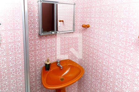 Casa à venda com 131m², 3 quartos e 4 vagasBanheiro 1