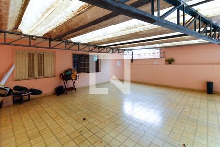 Casa à venda com 131m², 3 quartos e 4 vagasGaragem
