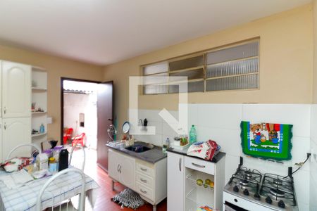 Casa à venda com 131m², 3 quartos e 4 vagasCozinha - 2