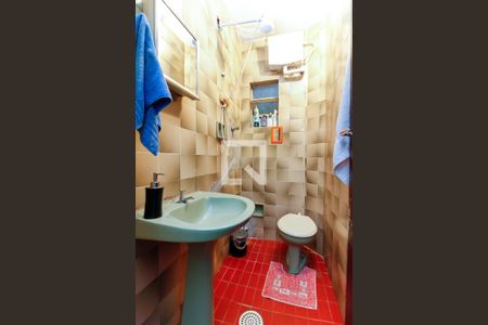 Casa à venda com 131m², 3 quartos e 4 vagasBanheiro 2