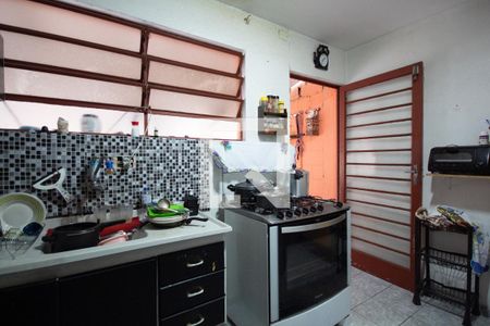 Casa para alugar com 80m², 2 quartos e 2 vagasCozinha