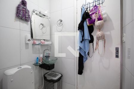 Casa para alugar com 80m², 2 quartos e 2 vagasBanheiro