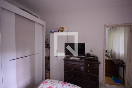 Casa à venda com 240m², 3 quartos e 3 vagasQuarto Casa 2