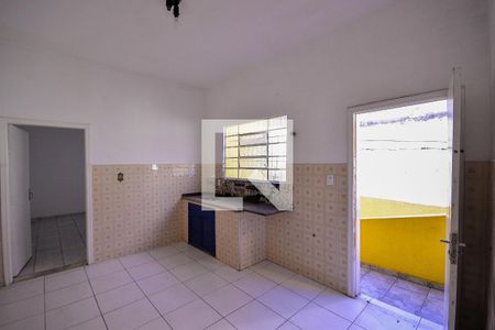 Casa à venda com 240m², 3 quartos e 3 vagasCozinha