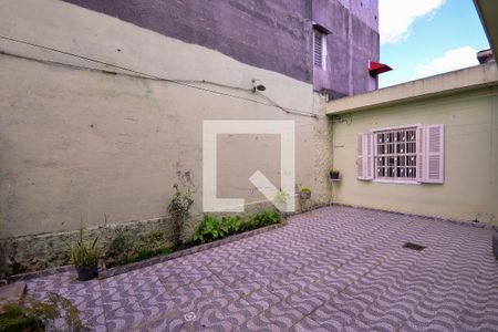 Casa à venda com 240m², 3 quartos e 3 vagasQuintal Casa 2