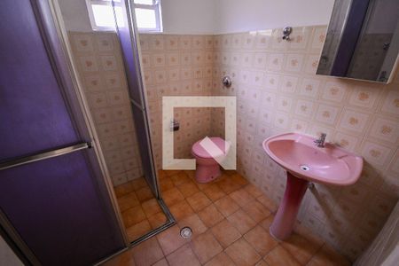 Casa à venda com 240m², 3 quartos e 3 vagasBanheiro