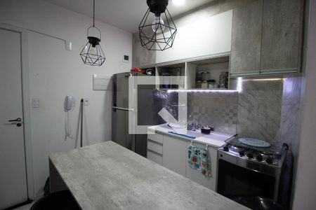 Cozinha de apartamento à venda com 1 quarto, 28m² em Vila Campanela, São Paulo