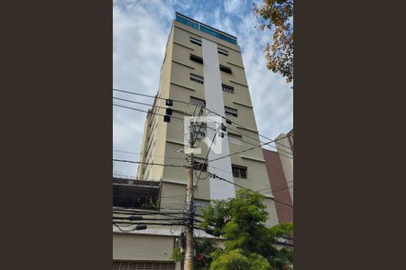 Apartamento para alugar com 90m², 2 quartos e 1 vagaFachada
