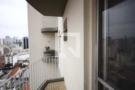 Varanda de apartamento para alugar com 1 quarto, 43m² em Cambuci, São Paulo