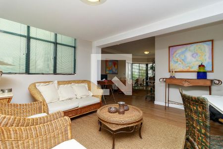 Apartamento à venda com 440m², 5 quartos e 5 vagasCobertura - Sala de estar