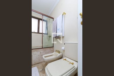 Apartamento à venda com 440m², 5 quartos e 5 vagasSuíte Principal - Banheiro