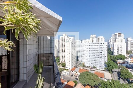Apartamento à venda com 440m², 5 quartos e 5 vagasVaranda da Cobertura