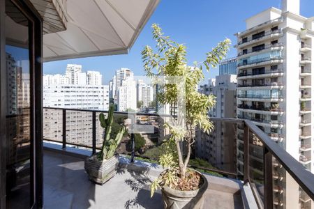 Apartamento à venda com 440m², 5 quartos e 5 vagasVaranda da Cobertura