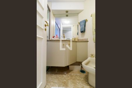 Apartamento à venda com 440m², 5 quartos e 5 vagasBanheiro Social