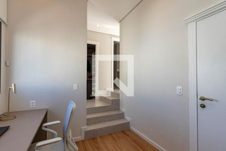 Apartamento à venda com 440m², 5 quartos e 5 vagasEscritório da Suíte 3