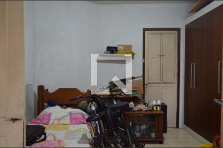 Casa à venda com 350m², 3 quartos e 4 vagasQuarto de Serviço