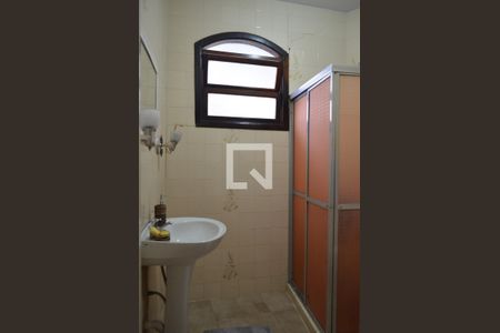 Casa à venda com 350m², 3 quartos e 4 vagasBanheiro de Serviço