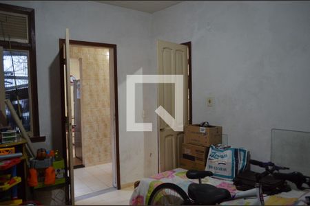 Casa à venda com 350m², 3 quartos e 4 vagasQuarto de Serviço