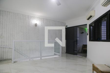 Apartamento para alugar com 224m², 4 quartos e 2 vagasSala 2