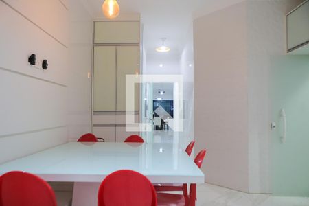 Apartamento para alugar com 224m², 4 quartos e 2 vagasCozinha