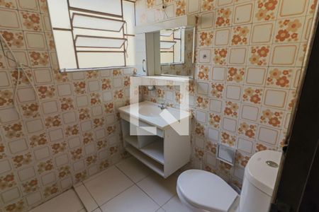 Casa à venda com 90m², 2 quartos e 1 vaga Casa à venda com 90m², 2 quartos e 1 vagaBanheiro