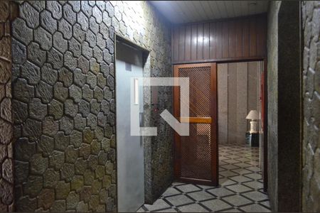 Apartamento à venda com 40m², 2 quartos e 1 vagaEntrada do Prédio