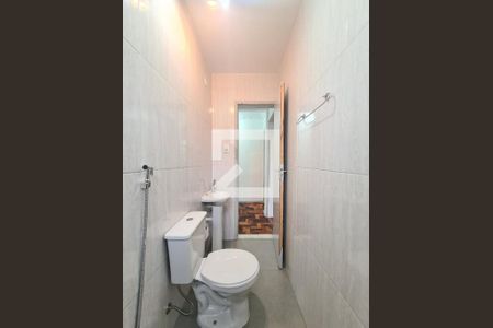 Apartamento à venda com 70m², 3 quartos e 2 vagasBanheiro Social