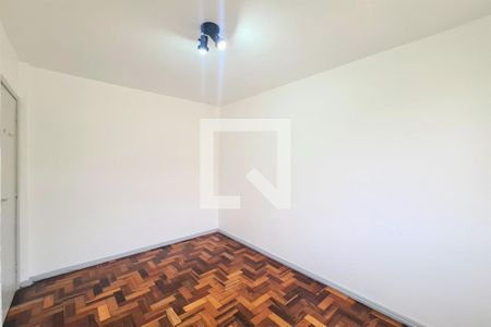 Apartamento à venda com 70m², 3 quartos e 2 vagasQuarto 2