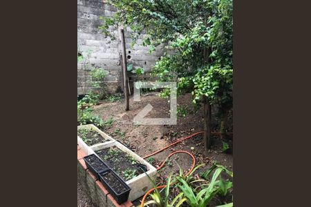 Casa à venda com 282m², 4 quartos e 2 vagas Casa à venda com 282m², 4 quartos e 2 vagasPlantação