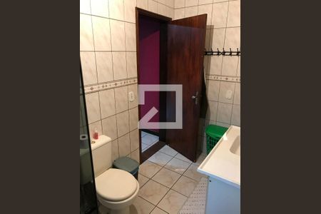 Casa à venda com 282m², 4 quartos e 2 vagas Casa à venda com 282m², 4 quartos e 2 vagasBanheiro 2