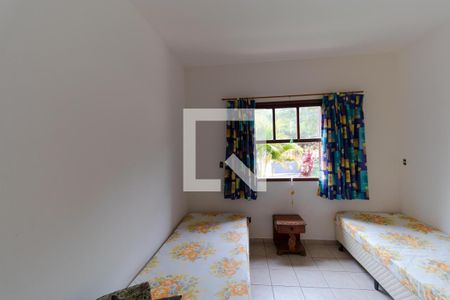 Casa de condomínio à venda com 340m², 3 quartos e 4 vagasQuarto 02