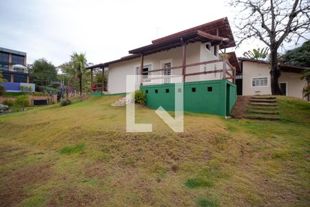 Casa de condomínio à venda com 340m², 3 quartos e 4 vagasFachada