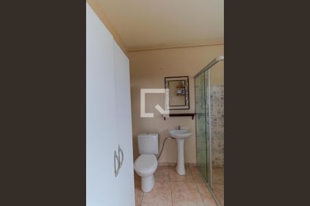 Casa de condomínio à venda com 340m², 3 quartos e 4 vagasBanheiro 02