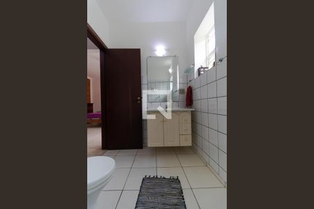 Casa de condomínio à venda com 340m², 3 quartos e 4 vagasBanheiro da Suíte