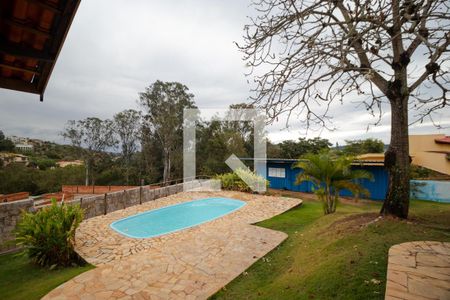 Casa de condomínio à venda com 340m², 3 quartos e 4 vagasQuintal