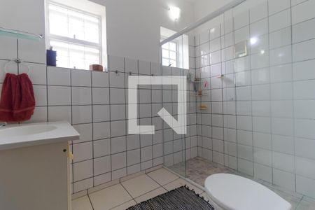 Casa de condomínio à venda com 340m², 3 quartos e 4 vagasBanheiro da Suíte