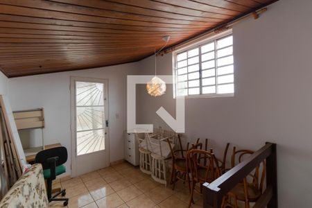 Casa de condomínio à venda com 340m², 3 quartos e 4 vagasMezanino